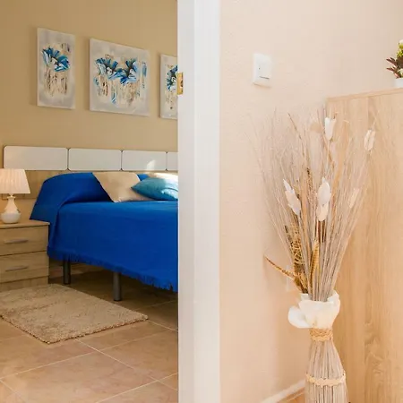 San Julian Apartman *